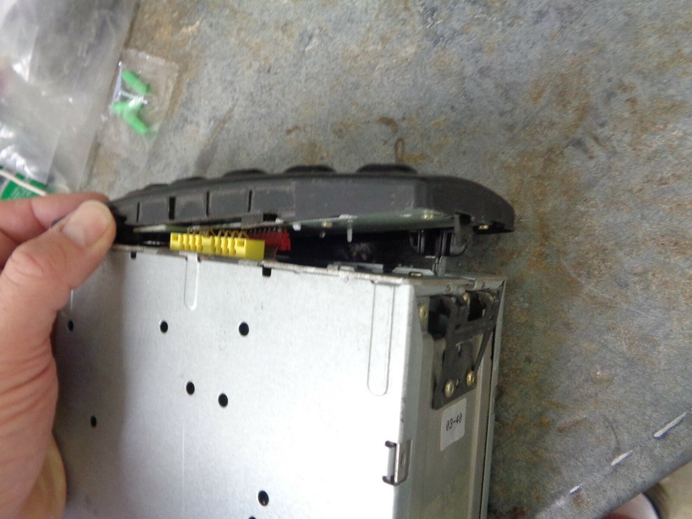 Saturn ? Stereo Tuner w Cassette