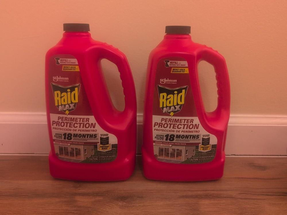 lot of (2) Raid MAX Perimeter Protection Bug Killer, Auto Trigger Refill, 64 oz