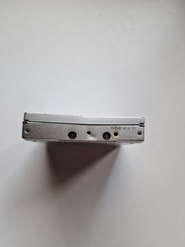 Sony MD Walkman MZ-R90