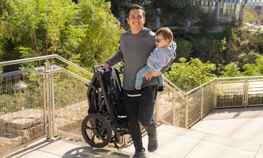 Bob Gear Wayfinder Jogging Stroller - Nightfall - New!!