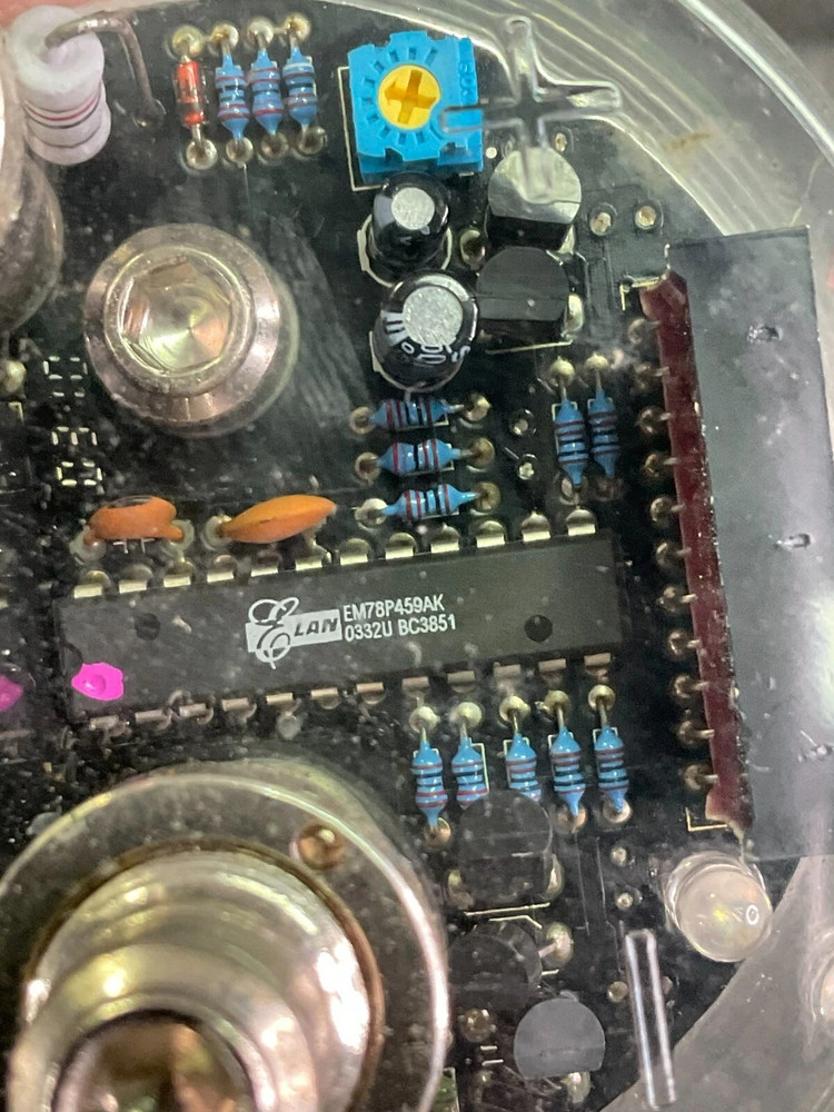 Hugfen 1.2F 24V DC Surge Capacitor High Performance Power System