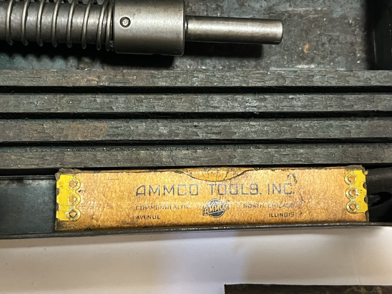 AMMCO Model 100 Vintage Small Bore Cylinder Hone Set in Box 47/64" - 1-5/16" USA