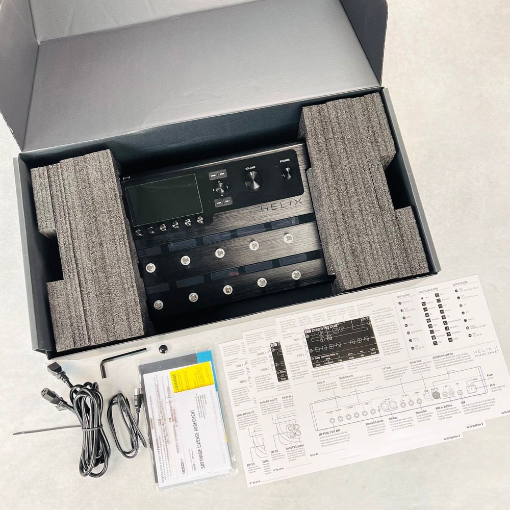 Line 6 Helix Guitar Multi-Effects Floor Processor 2023 - Black