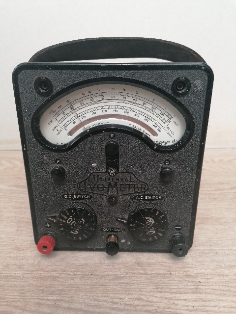 Vintage Avometer Model 40 Universal - Black - Unit Only * Untested *