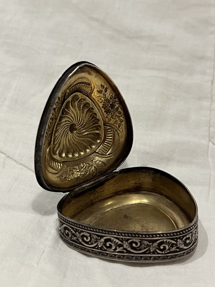 Wallace Sterling Silver Triangle Trinket Box - Beautiful