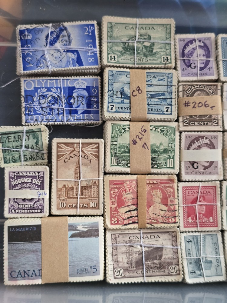 Canadian Stamps Bundleware