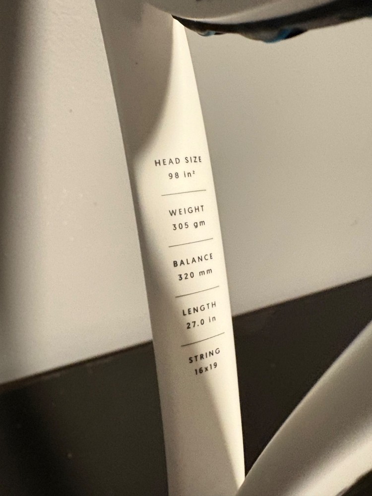 solinco whiteout 305 with string