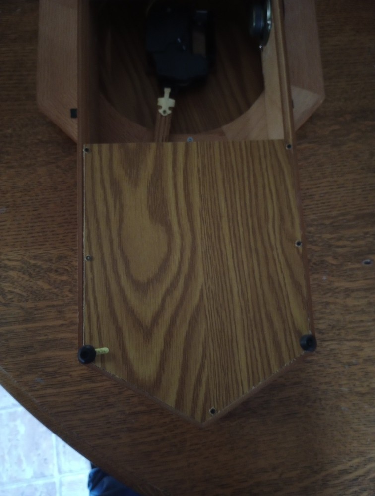 Hour Town Regulator Clock (Untested) Needs Some Cleaning)