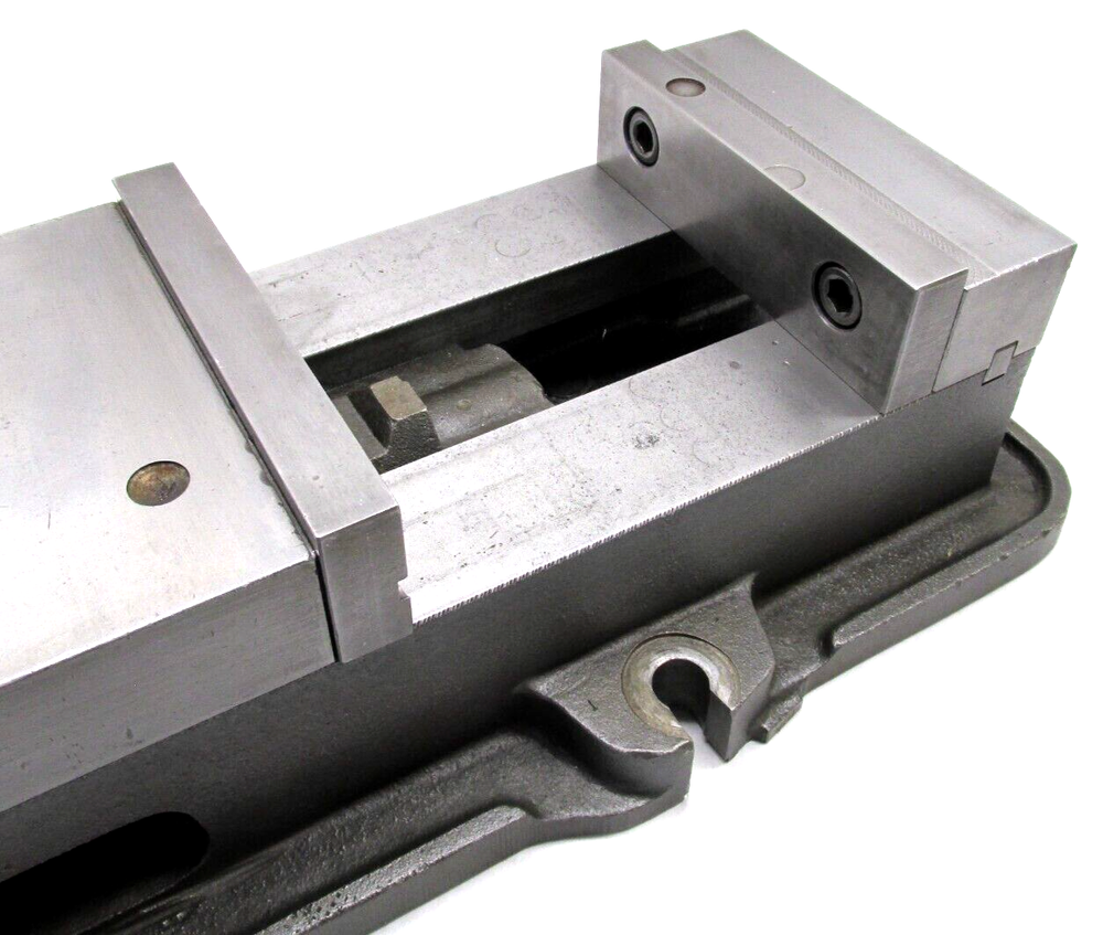 KURT ANGLOCK 6" MILLING MACHINE VISE w/ JAWS & HANDLE - #D60