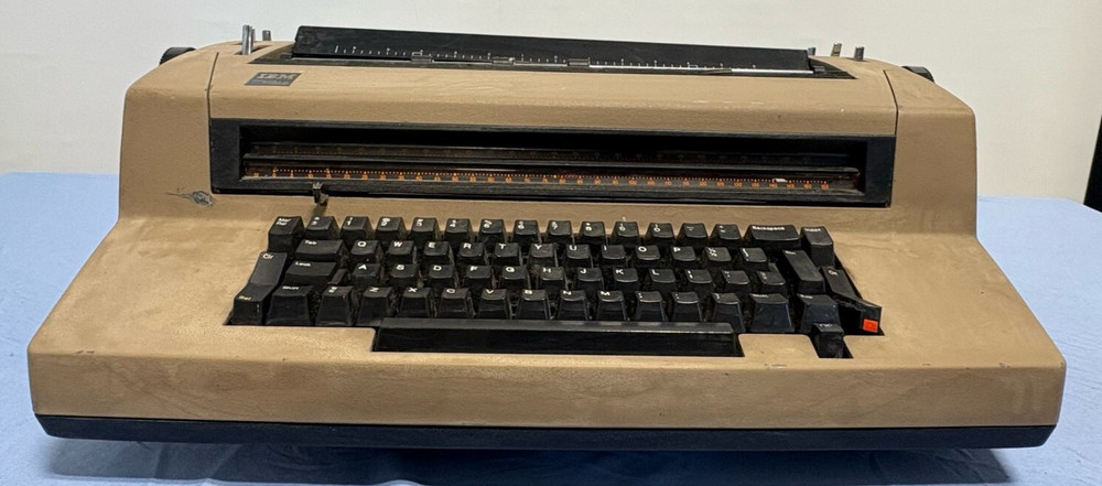 IBM Correcting Selectric III 3 Lite Brown Electric Typewriter