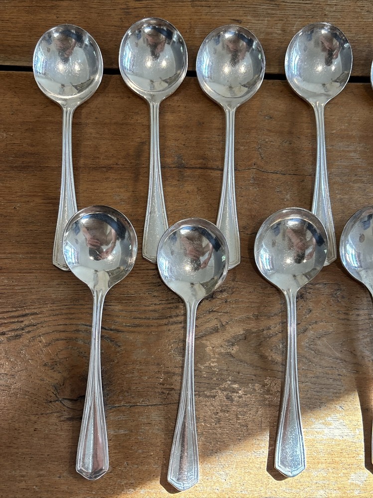 12 ONEIDA HOTEL PLATE SOUP SPOONS 5 3/4" USED