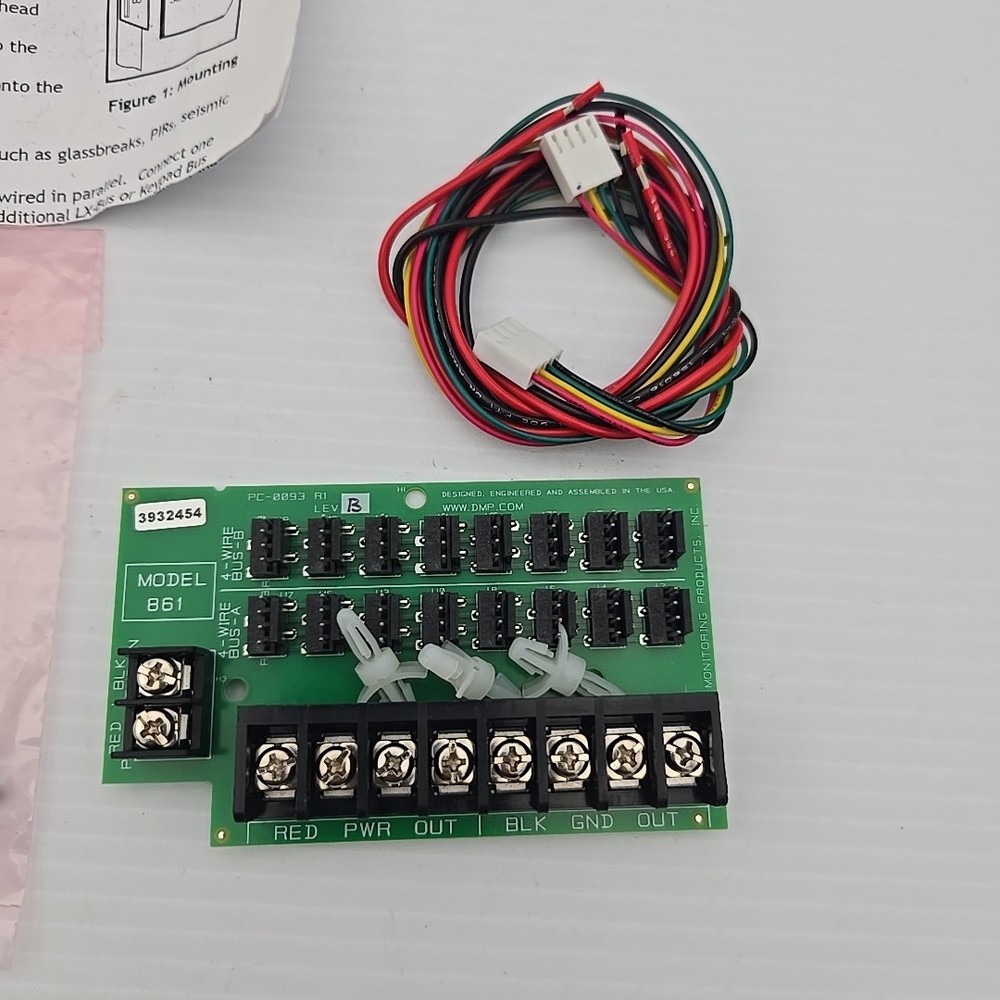 DMP 861 Auxiliary Power Distribution 4-Wire Bus Module