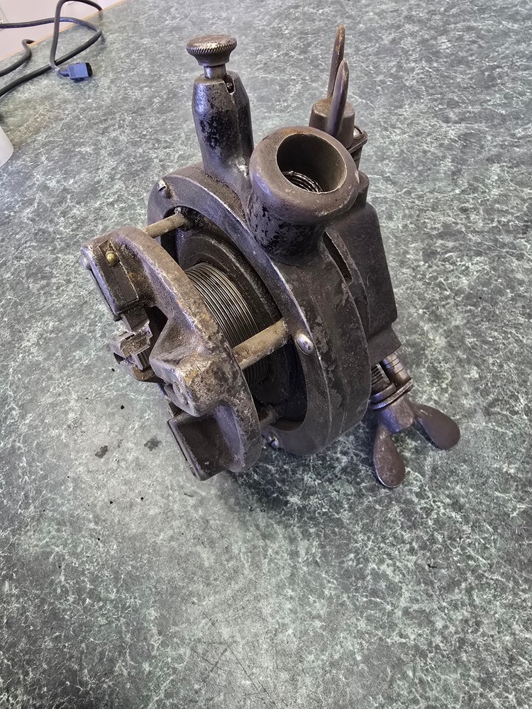 Toledo Pipe Threading Machine No. 1-BR, No. 110