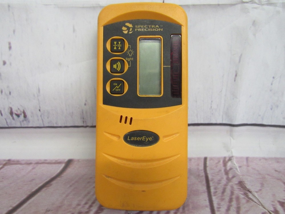 Spectra L500C Self-Leveling Precision Laser with Receiver