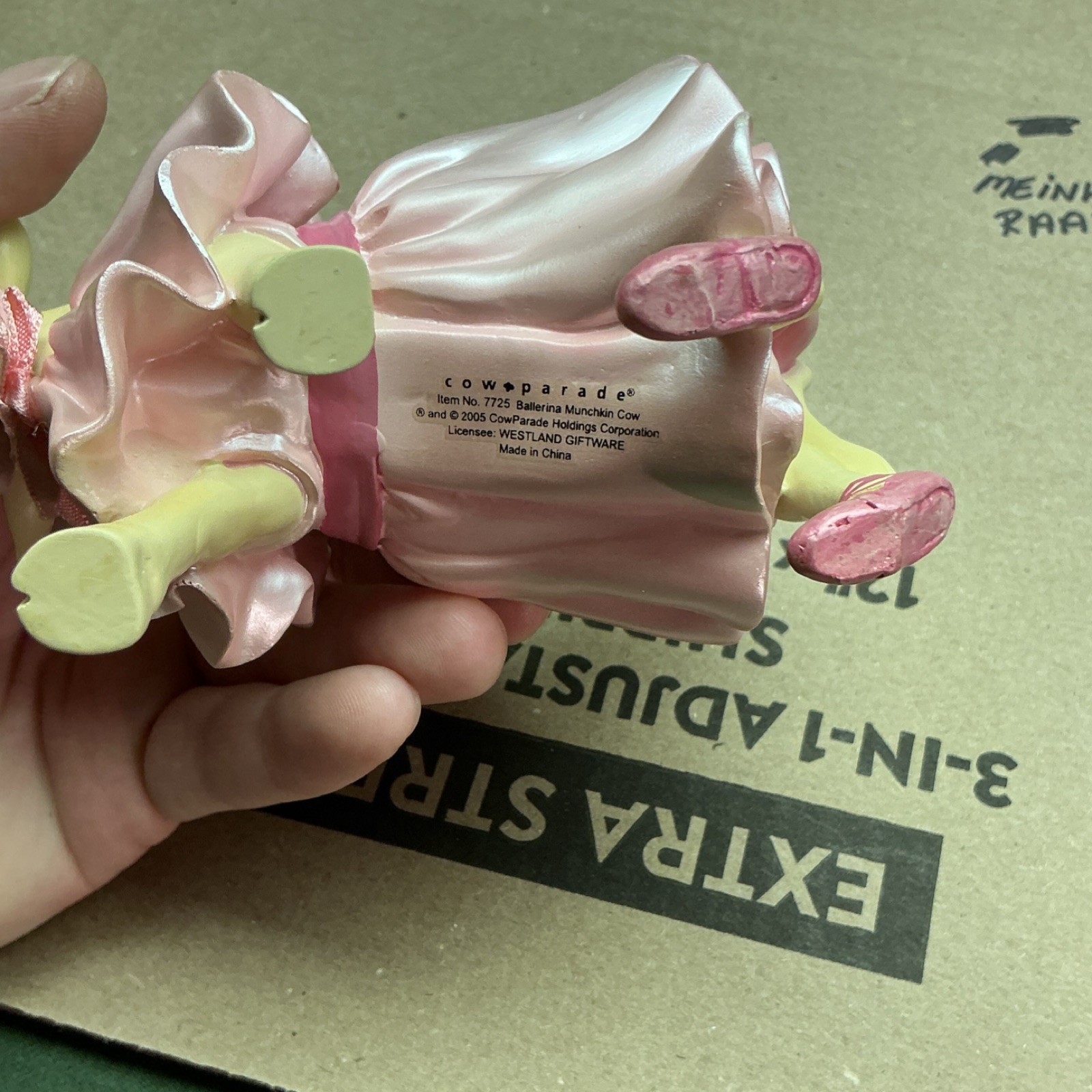 CowParade Wizard of Oz Cow Figurine Set Resin COMPLETE SET 6 1/2 long by 5 tall