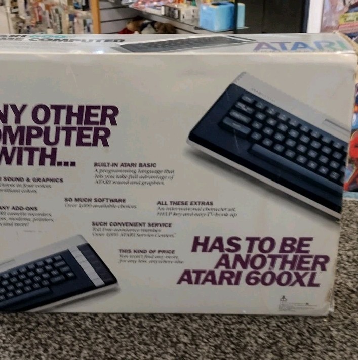 Atari 600XL VTG Home Computer Video Game Console Untested