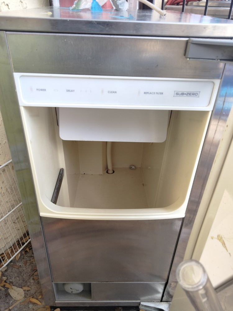 Sub-Zero Ice Maker Under Counter