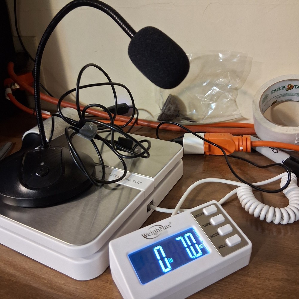 Jounivo Desktop Microphone USB plugin on off button 5V/500mA