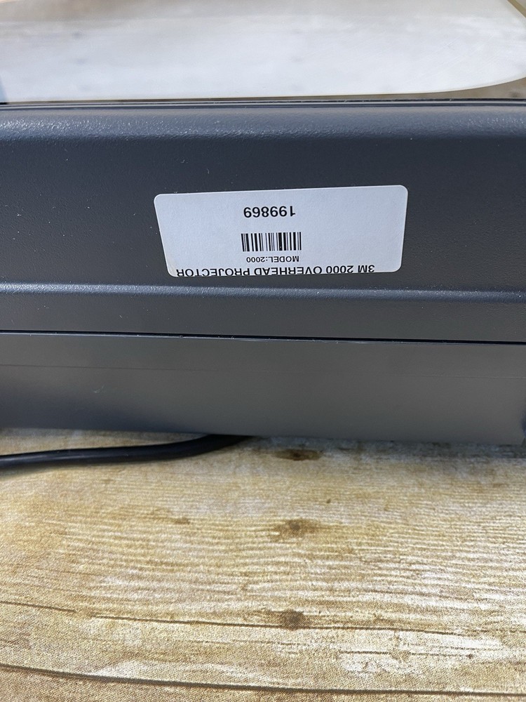 3M 2000 AG Compact Portable Overhead Projector w/ Manual - Read Desc