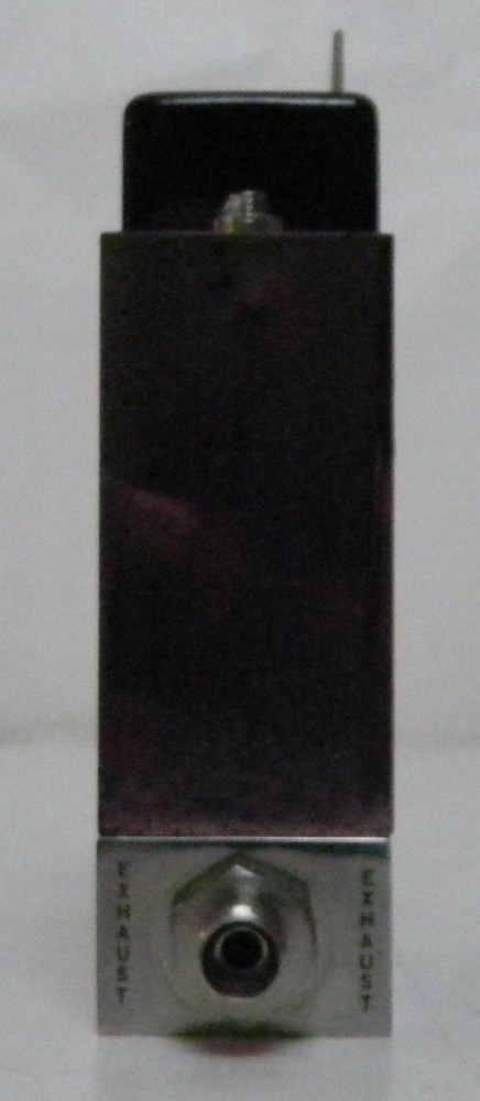 Unit UFC-1200A Mass Flow Controller, Gas- O2, Range- 2 SLM, Used