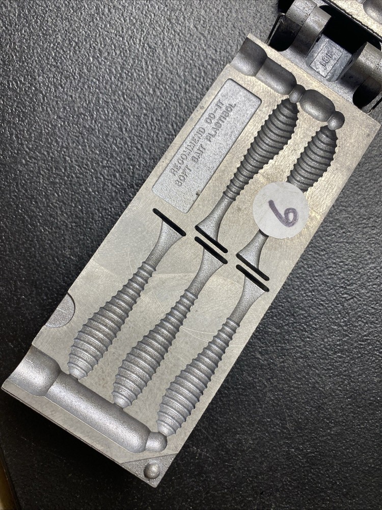 96023 DO IT 3" RIPPER ESSENTIAL SERIES SOFT PLASTIC INJECTION MOLD