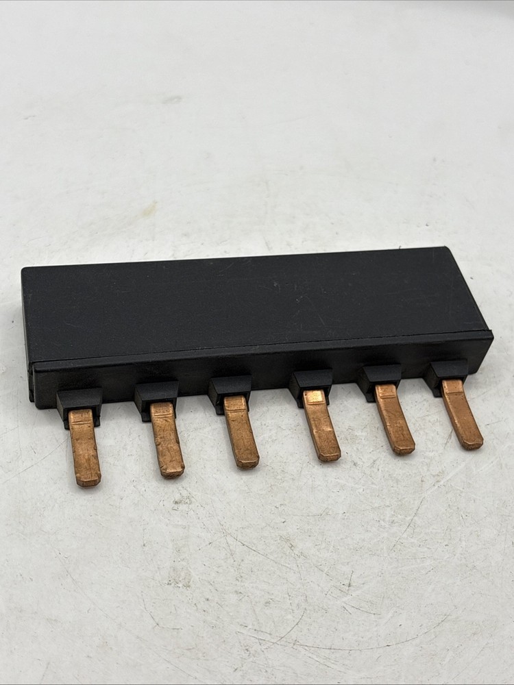 Siemens 3-phase busbar for 2 circuit breakers Size S2 Modular spacing