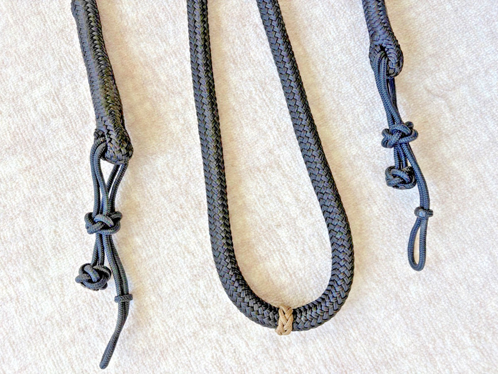 8.5' Poly Loop Rein, Braided Knots and Center Braid Ring, with Leather Sidepull