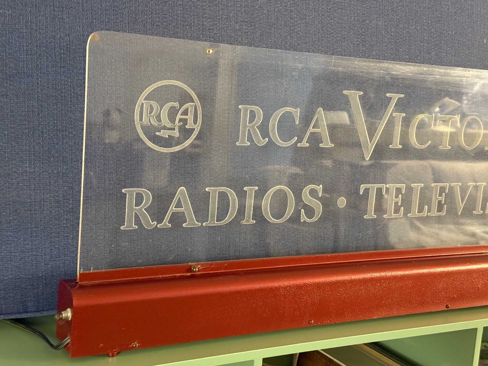 Vintage RCA Victor Radios Television Lighted Store Sign – Untested – Repainted