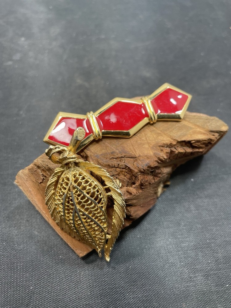 BSK &MONET Gold Tone BOOCH 2pcs