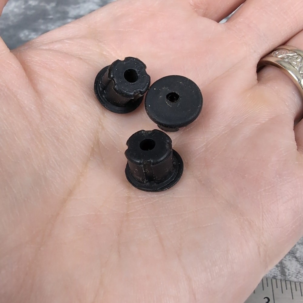3 Replacement Capresso Espresso Machine Model 304 Rubber Feet