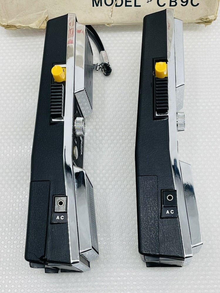 AFCO ELECTRONICS Two-Way Transistorized Tranceiver Walker - Talkie CB9C Untested