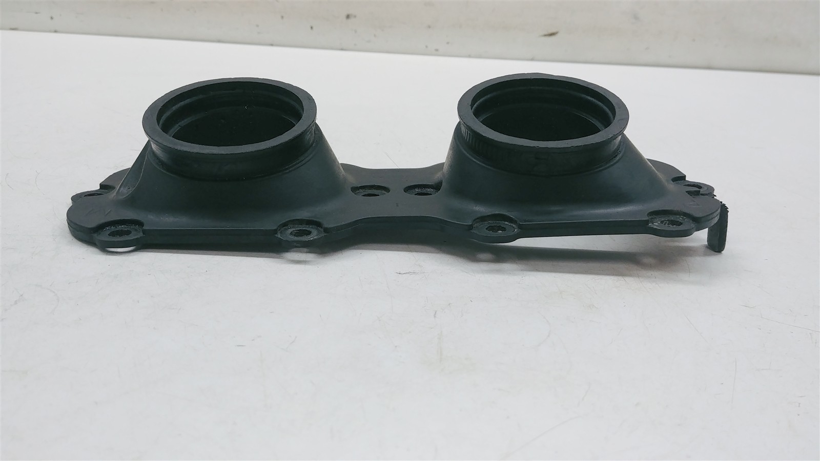 2014 Polaris Switchback Assault 800 #2 Throttle Body Adaptor Boot Intake 1204783