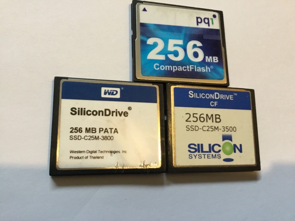 3 pcs(USED)256MB Mixed brands Compactflash CFI*Small Storage capacity
