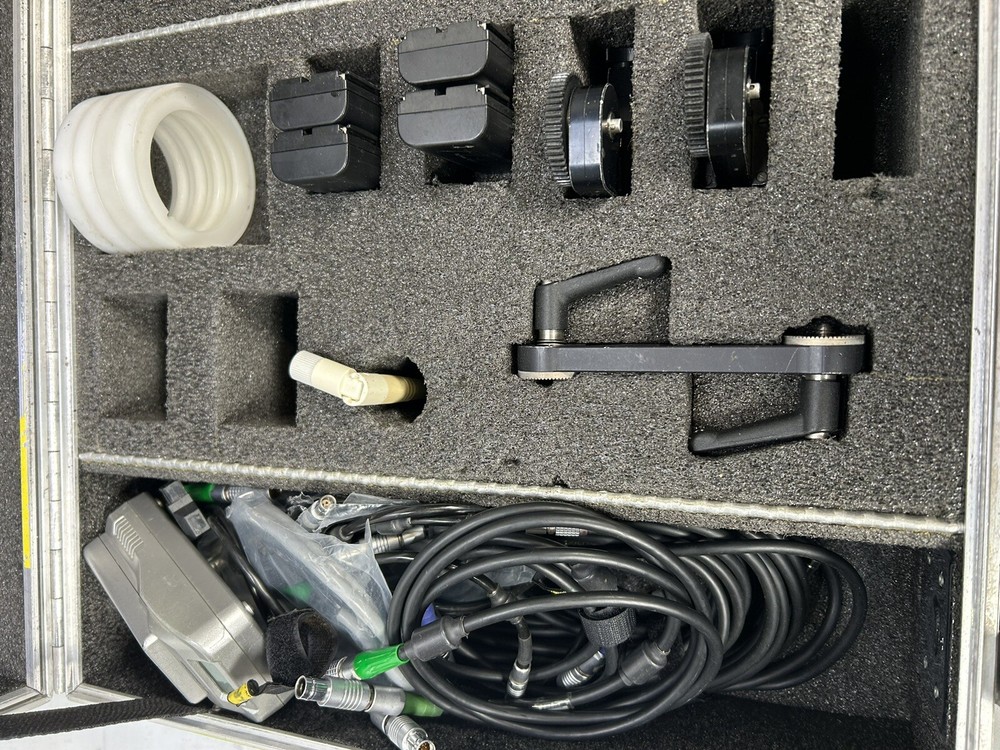 Cmotion wireless follow focus system