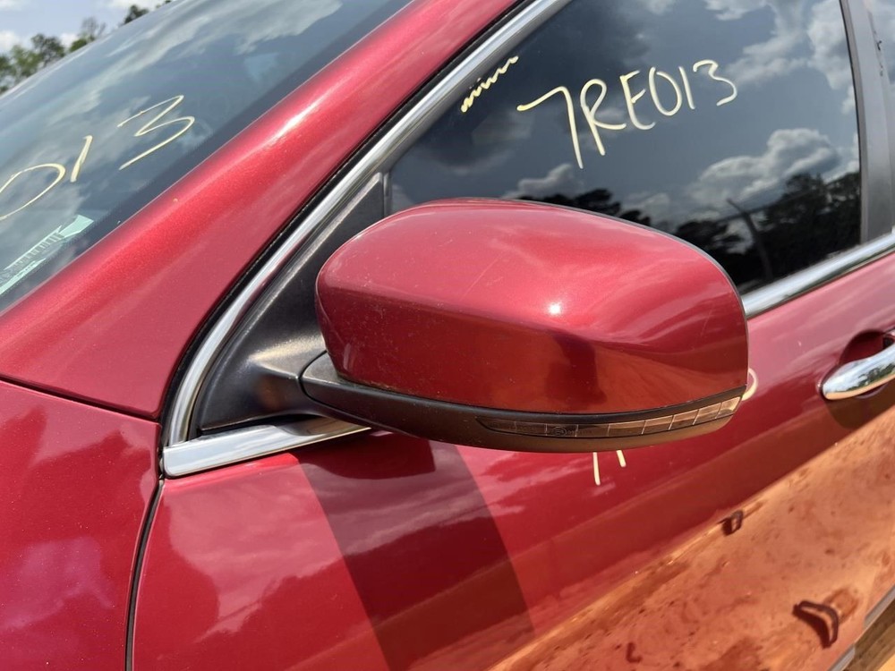 CHEROKEE 2014 Keys/Latches/Locks 104849270