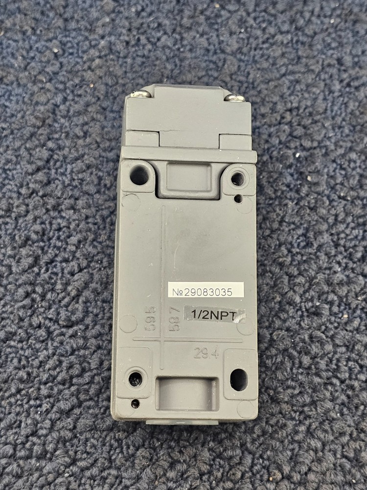RADWELL RAD00610: Limit Switch, 2 NONC Neutral - Rotary Head - CWCCW - Standard