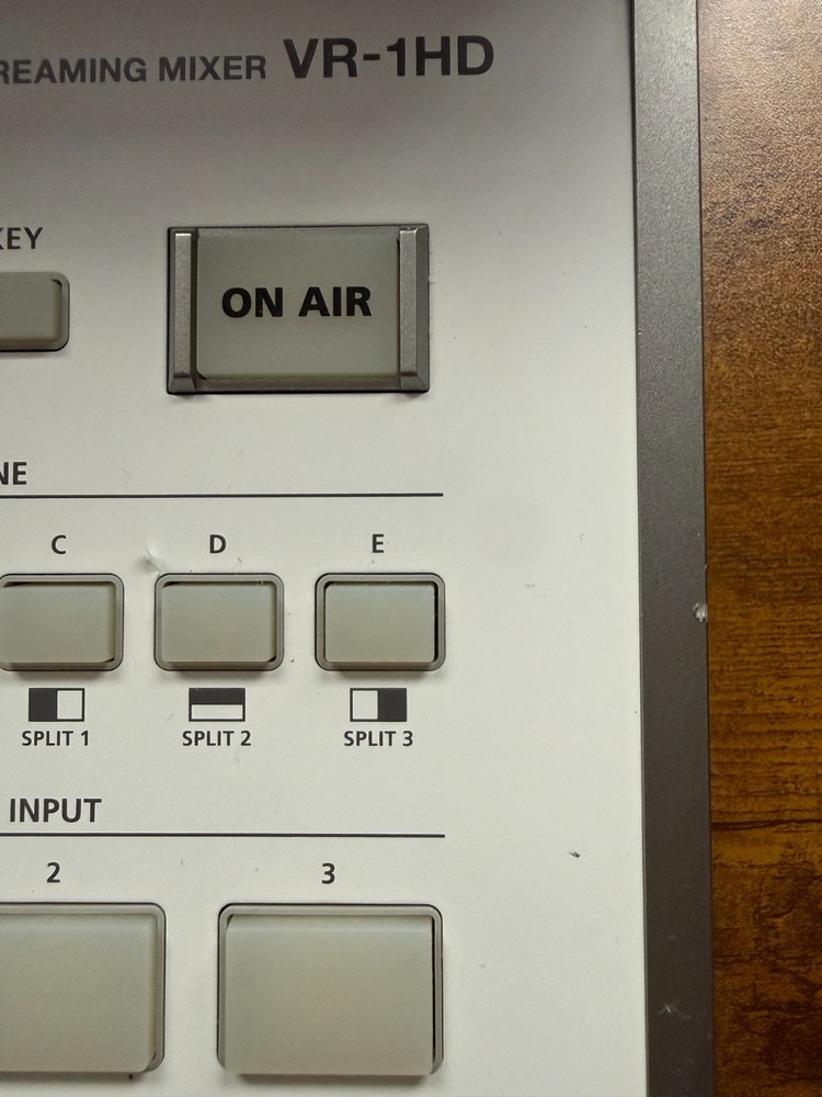 Roland VR-1HD AV Streaming Mixer