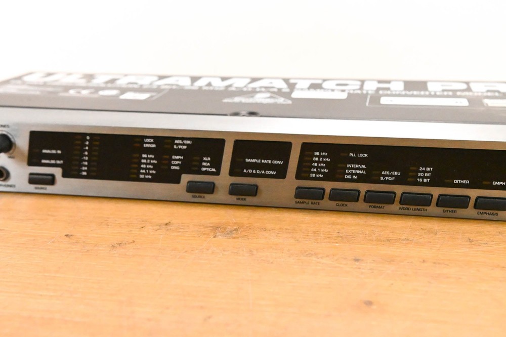 Behringer ULTRAMATCH PRO SRC2496 Sample Rate Converter CG01Z6B