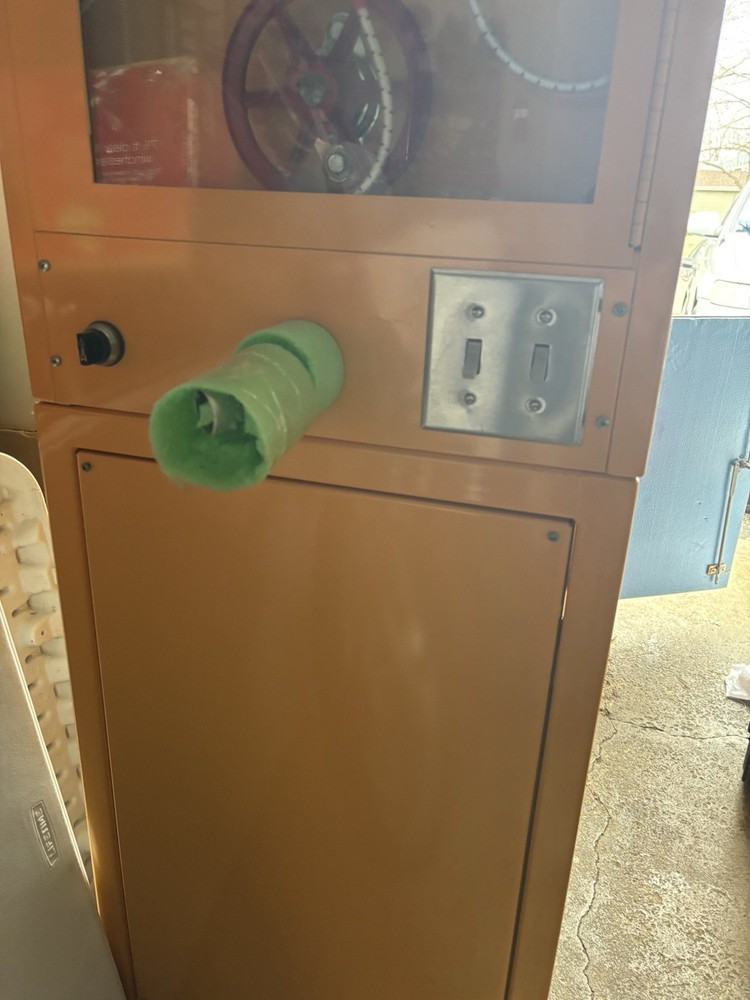 Yellow build a bear maker