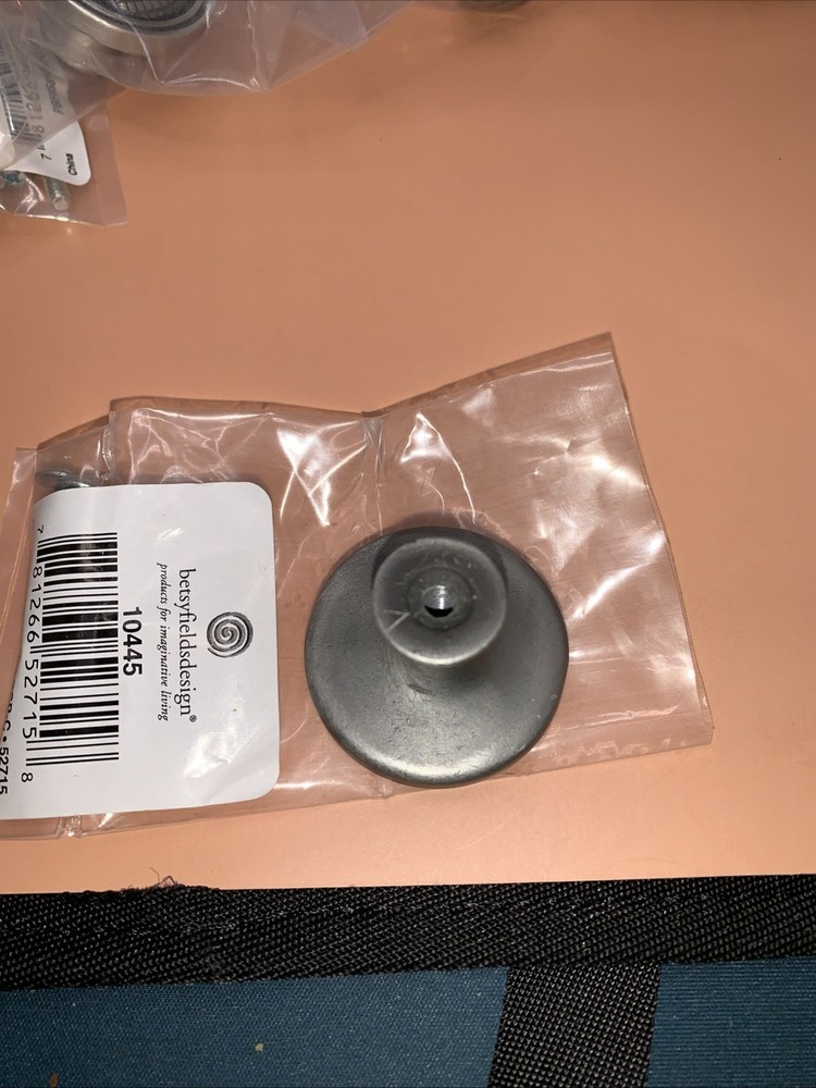 Betsy Fields 6 Silver Seashell Drawer Pulls Knobs 1 3/8" wide New Set Of 6