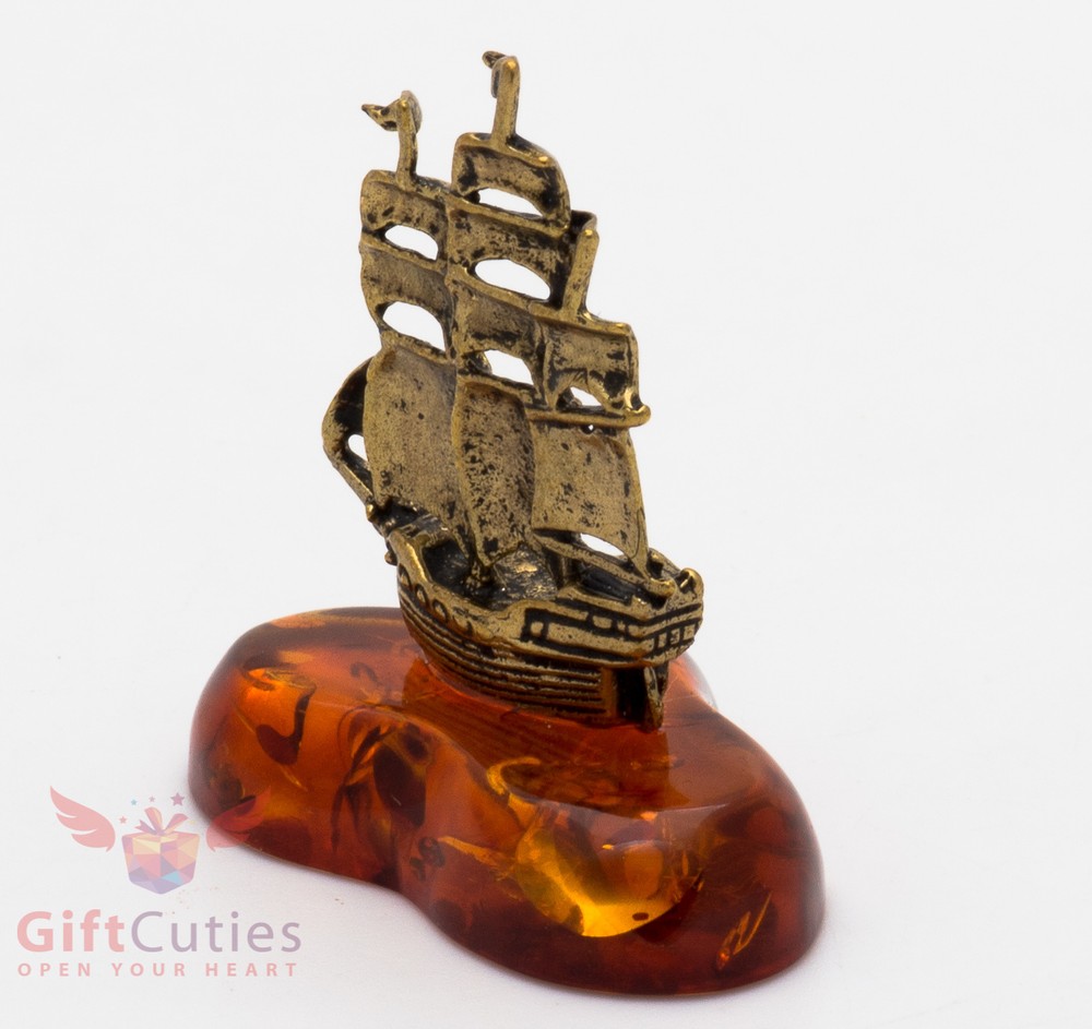 Solid Brass Amber Figurine Caravel Frigate Ship Ironwork