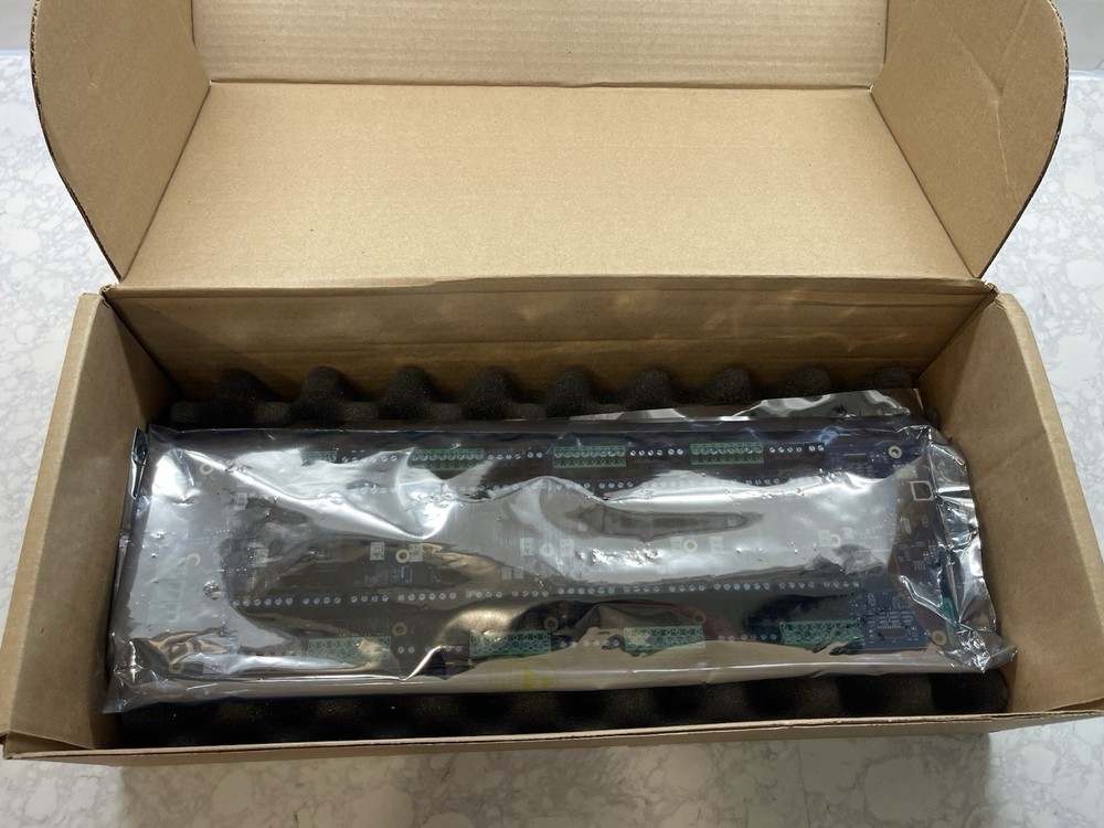 Software House USTAR ACM iSTAR Ultra 8-Reader Access Control Module NEW