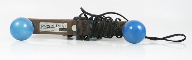 POWELITE MODEL 25 FOLDING LIGHT BAR WITH BULBS