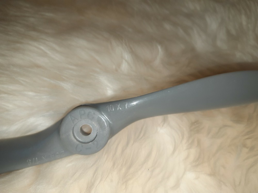 APC C-2 PROPELLER NEW! 10 X 7
