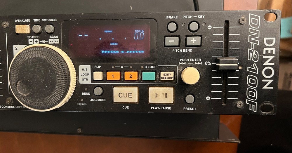 DENON DN-2600F