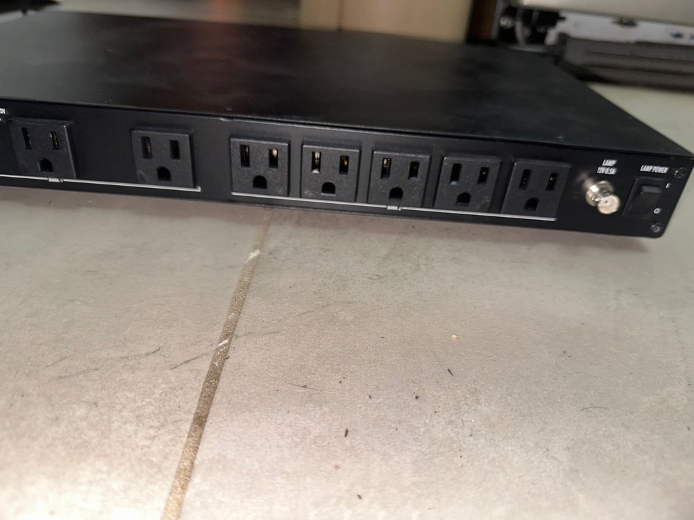 Furman PL-PLUSC 15A Advanced Power Conditioner with Lights & Voltmeter