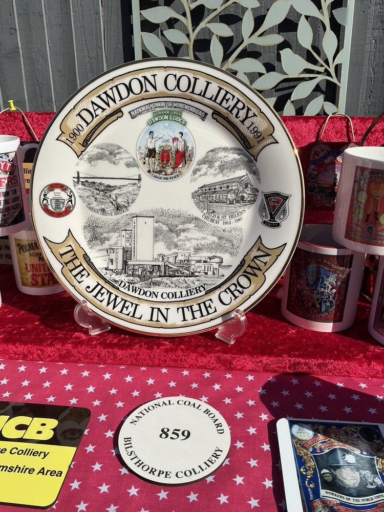 Dawdon Colliery NUM miners plate