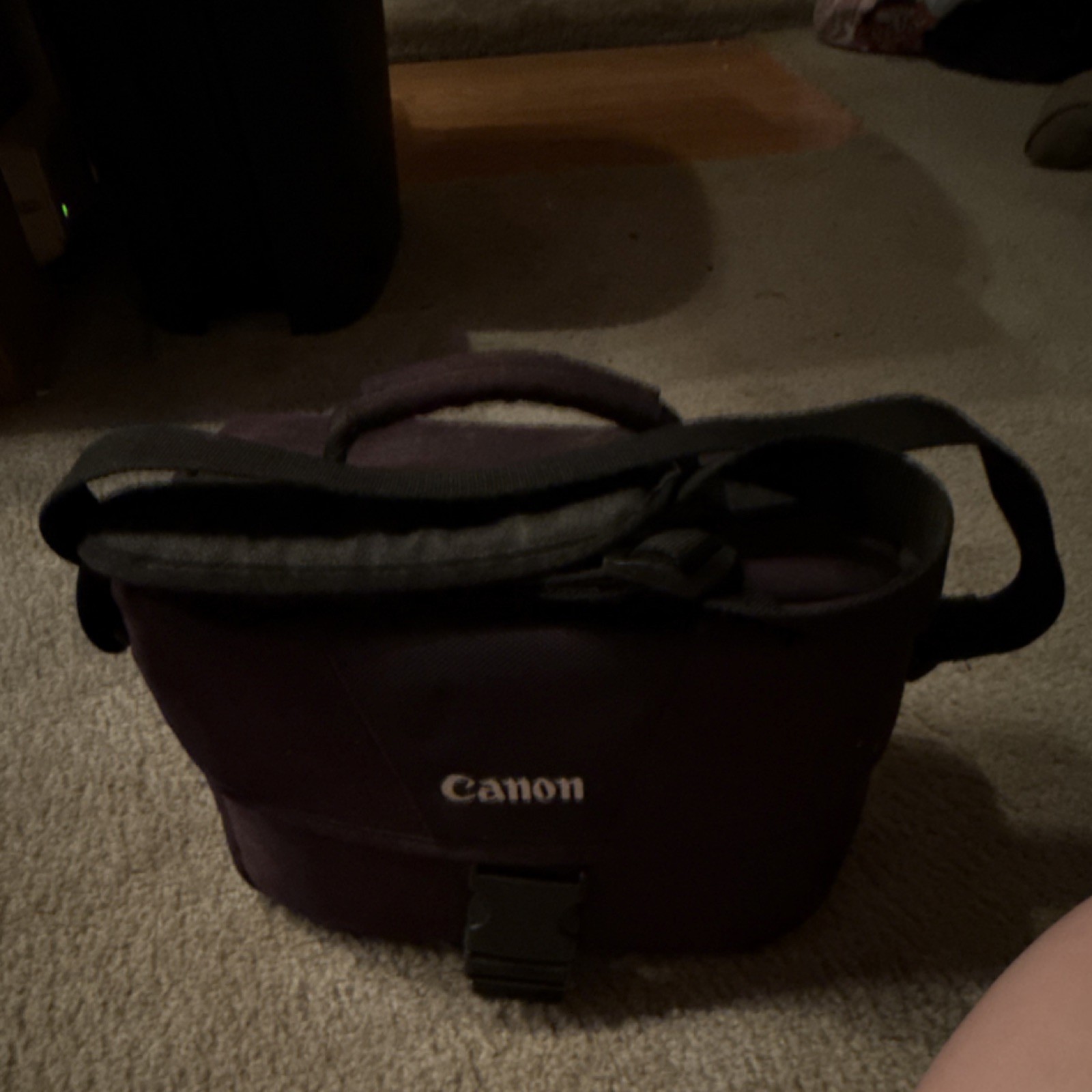 Glass photography sphere’s with canon camera bag