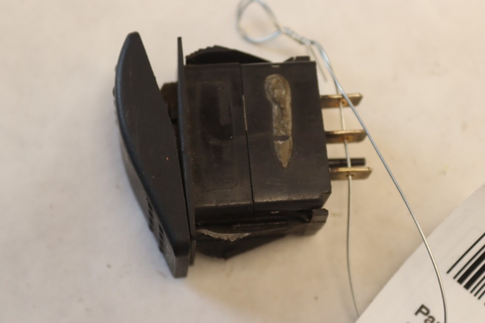 2013-2018 MACK CXU613 NORMAL TRIPAC STANDBY CONTROL SWITCH BUTTON OEM