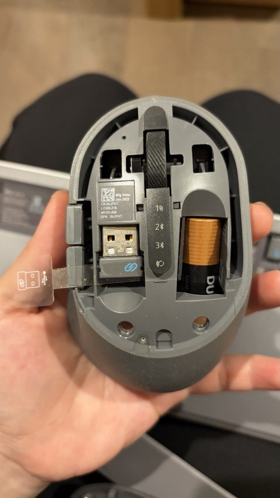 DELL Wireless Multi Device Keyboard AND Mouse